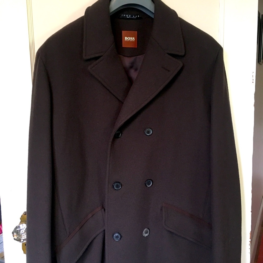 Hugo Boss Wool Peacoat, 42R, in rich chocolate brown, like new